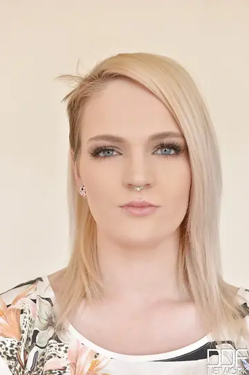 Carly Rae – Blonde with Big Tits Undresses and Spreads