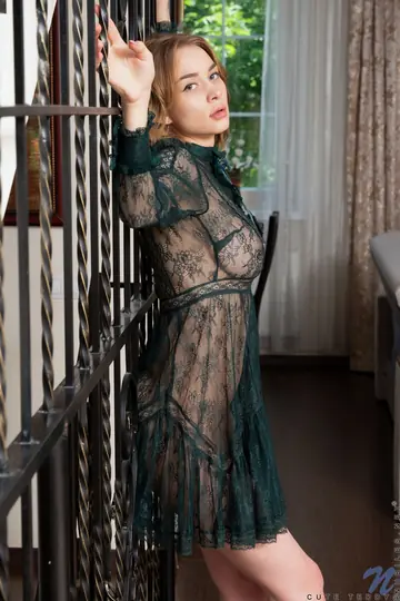 Cute Teddy – Blonde in a Dress and Heels Fingers Her Shaved Pussy