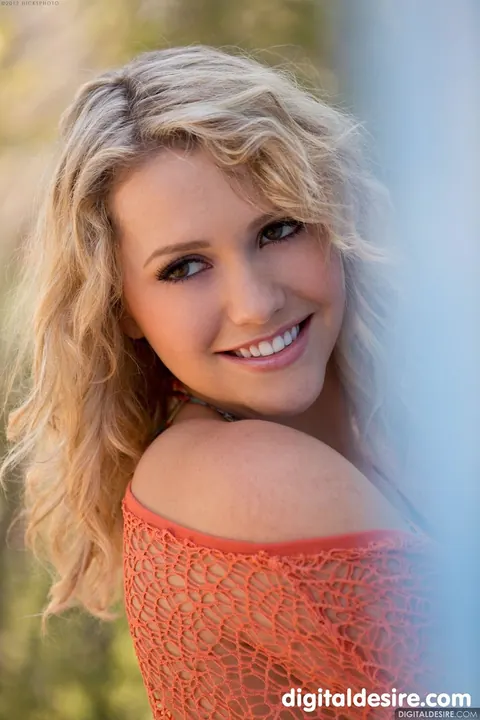 Mia Malkova: Curly Blonde in a Bikini Strips and Spreads Outdoors – photo 5 of 21