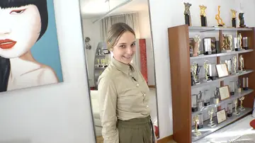 Ophelia Dust – Hairy Brunette Takes Cock at a Casting