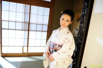 Petite Japanese Babe Rides a BBC in Interracial Sex