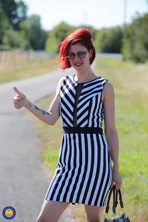 Flora Milano: Redhead MILF in Heels Has Outdoor Anal Threesome – photo 1 of 16
