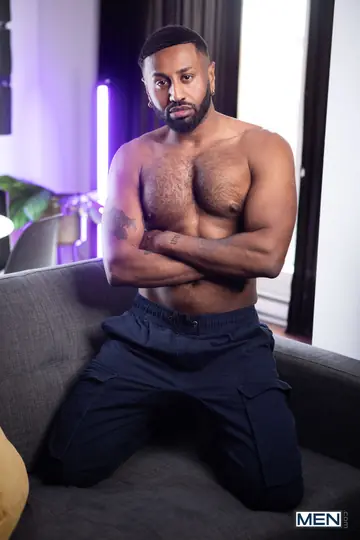 Two Men Kiss, Fuck Bareback and Use a Dildo to Cum
