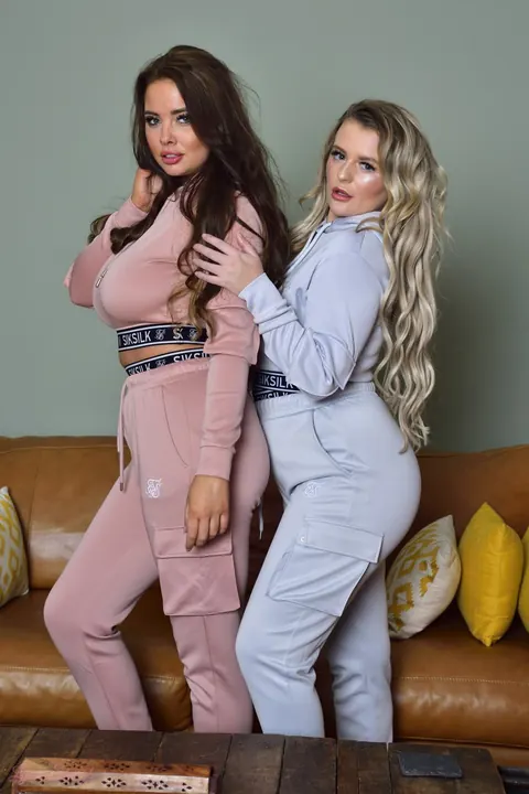 Lycia Sharyl & Kym Graham: Blonde and Brunette Undress and Pose Nude – photo 1 of 12