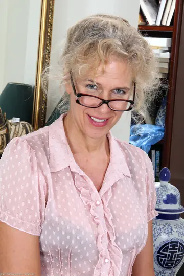 Cally Jo – Curly Blonde MILF in Glasses Strips and Spreads