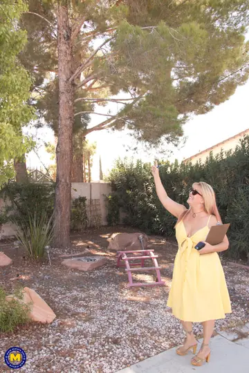 Joclyn Stone – Mature European Blonde Flaunts Her Hairy Bush and Tattooed Body