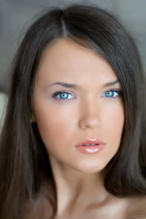 Anastasia Petrova: Brunette with Small Natural Tits Spreads Outdoors – photo 6 of 20
