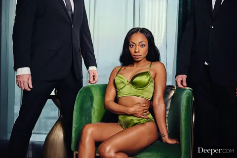 Cali Caliente: Thick Ebony MILF Takes Anal in Interracial Threesome with Two Men – photo 9 of 21