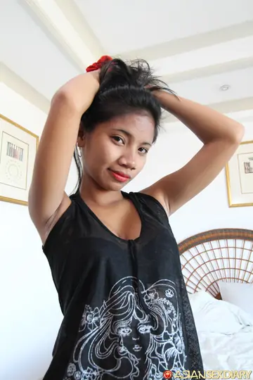 Thick Asian Model Strips Out of Her Lingerie and Spreads Her Hairy Pussy