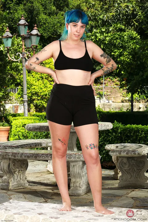 Olivia Marie: Tall Brunette BBW Poses Nude Outdoors – photo 1 of 21