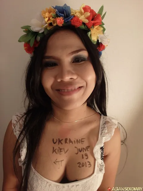 Chubby Thai Brunette in a Top Gets Creampied – photo 20 of 21