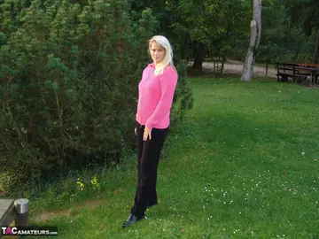 Thick Blonde MILF Bares All in Public