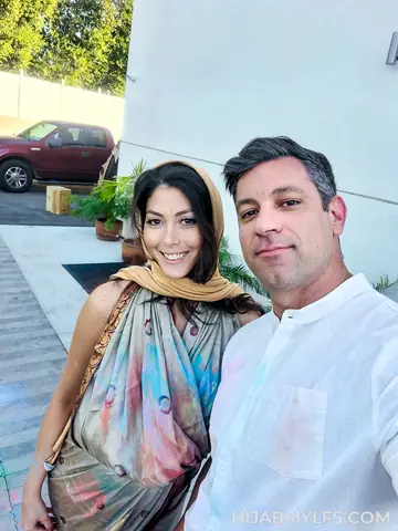 Lola Pearl – Tall Brunette MILF Fucks Outdoors and Takes a Facial