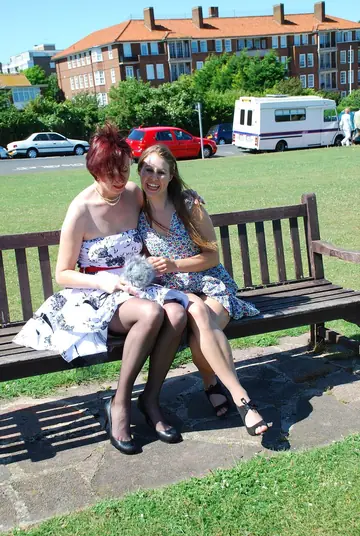 Masie Dee – Busty British MILF in Stockings Gets Eaten Out and Toyed