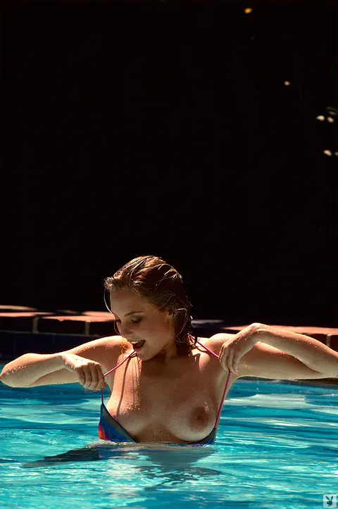 Kymberly Herrin: Mature Blondes in Bikinis Spread Their Legs Outdoors – photo 7 of 16