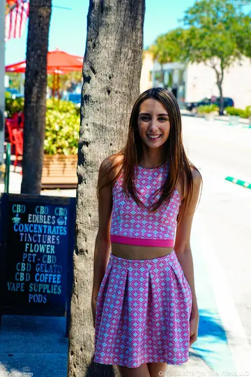 Natalia Nix – Petite Brunette Latina Flashes Her Pussy in a Dotted Skirt Outdoors