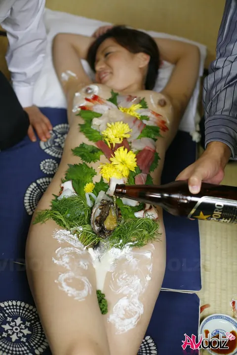 Asuka Ayanami: Petite Japanese MILF Used by Men Outdoors – photo 14 of 20