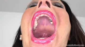 Brunette MILF Gives a Deepthroat Blowjob in Close-Up