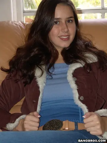 Kacey Kox – Brunette in Jeans Sucks a Black Cock