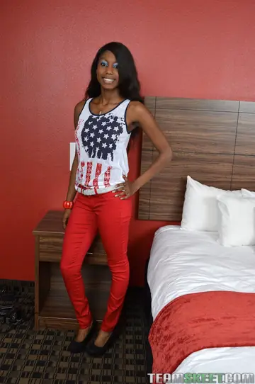 Faith Love – Tall Ebony Brunette Strips and Fucks Herself with a Toy