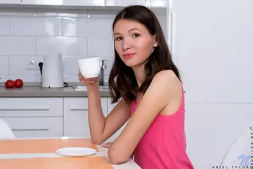 Ariel Tylor – Slim Brunette with Natural Tits Spreads in the Kitchen
