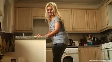 Jakki Louise – Tall British BBW in Bondage Sucks Cock and Gets Fucked Doggy