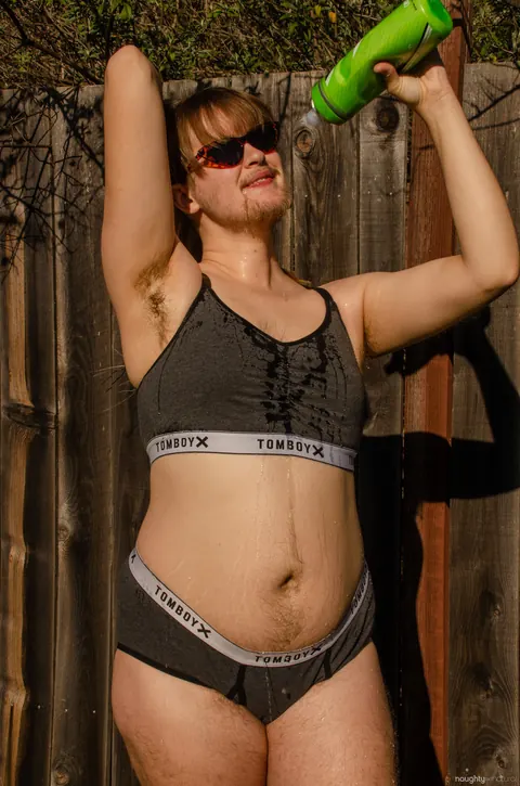 BBW in Glasses Strips and Spreads Outdoors – photo 5 of 21