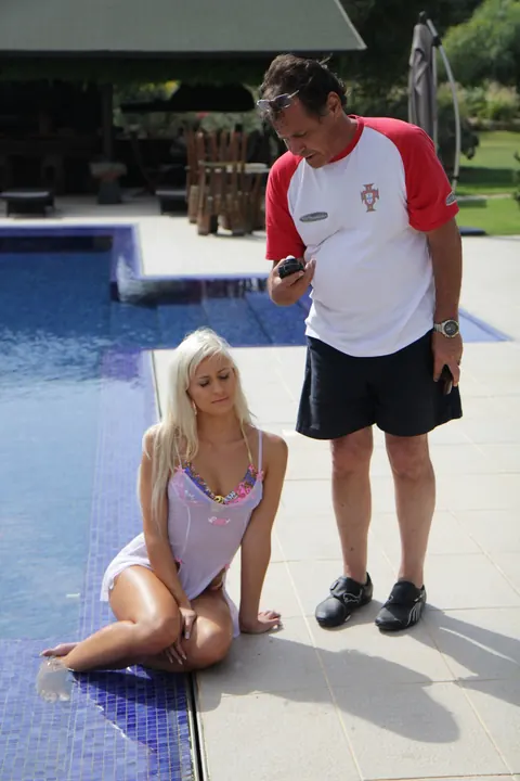 Suzie Carina & Tracy Pearl: Two Czech MILFs Kiss and Spread by the Pool – photo 9 of 21