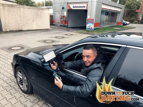 German Amateur Gives a Blowjob and Rides Cock Outdoors in Jeans – photo 1 of 20