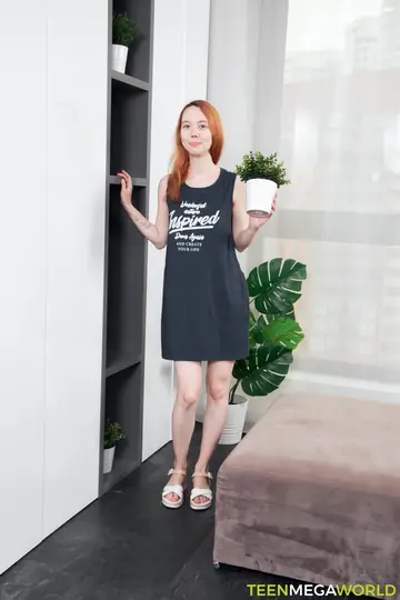 Emily A – Petite European Redhead Toys Her Shaved Pussy