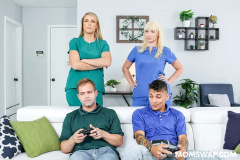 Joslyn Jane: Blonde and Brunette Nurses Suck Cocks and Take Cum on Their Tits – photo 10 of 20