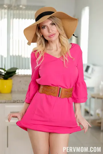 Slim Blonde MILF Rides Cowgirl and Gets Fucked Doggy Style in POV