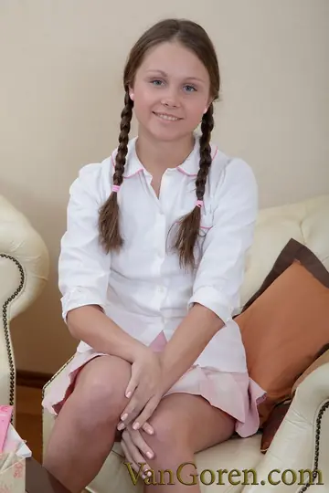 Liza Shay – Brunette with Pigtails Takes Anal After Pussy Licking