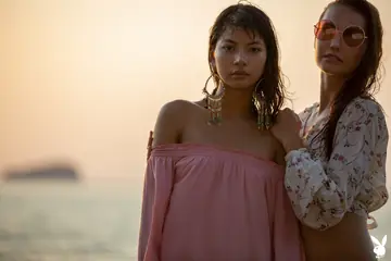 Cara Pin – Brunette and Friend Show Off Her Natural Tits on the Beach