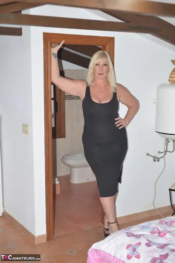 Busty British MILF Strips Off Her Lingerie and Masturbates in the Bedroom