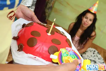 Ferrera Gomez – Brunette PAWG Sucks Cock and Rides Cowgirl Until He Jizzes on Her Birthday
