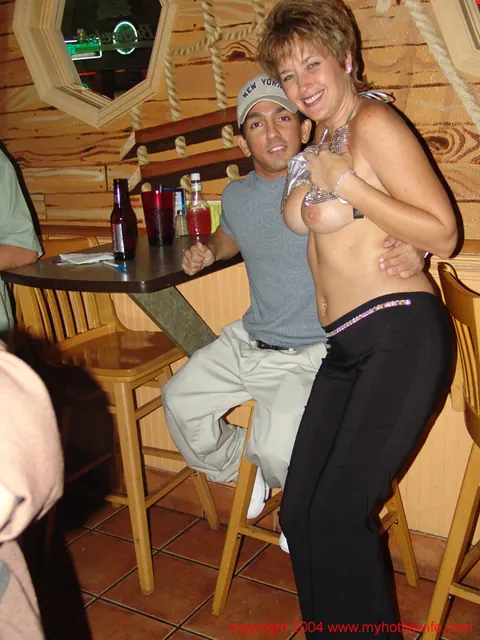 Double Dee: Tall Blonde MILF in a Skirt Gets Fucked Outdoors at a Swingers Party – photo 7 of 20