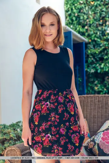Lucretia K – PAWG Strips Out of Her Panties and Spreads on the Patio