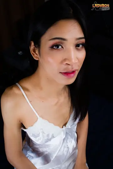 Thick Asian Trans Woman Shows Her Big Ass Then Jerks Off