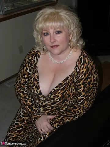BBW Blonde in Panties and Heels Spreads on the Bed