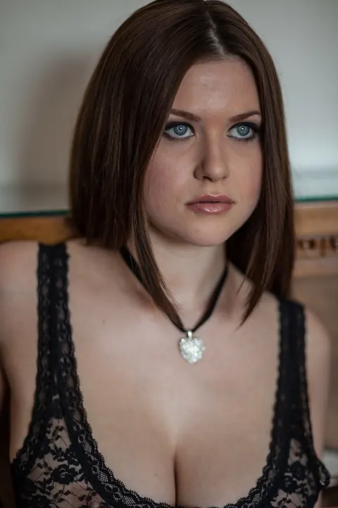 Marjana Horstmann: Thick Brunettes with Big Tits Lick and Finger Each Other – photo 1 of 21