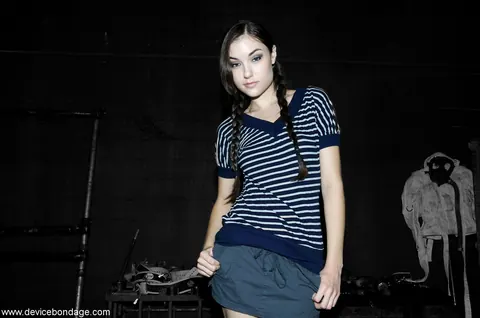 Sasha Grey: Brunette PAWG in Restraints Spreads Wide – photo 6 of 13