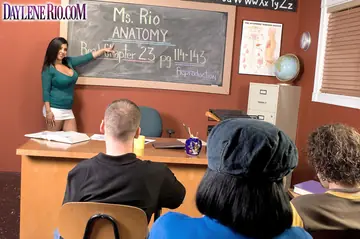 Daylene Rio – Brunette Latina MILF Fucks, Strokes Him and Rides a Dildo
