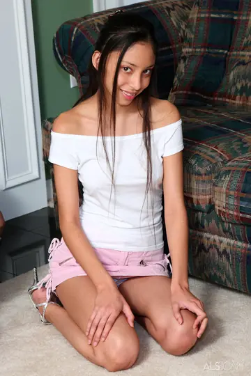 Latina Brunette Spreads Her Tight Pussy in a Skirt