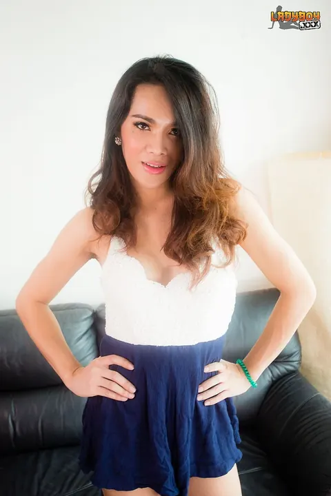 Trans Woman Displays Her Shaved Anal Opening – photo 1 of 16