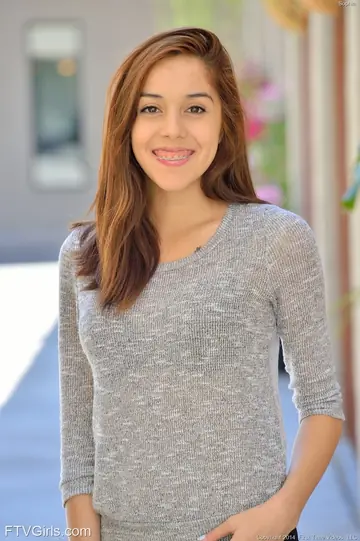 Kristina Bell – Brunette Strips Out of Her Skirt Outdoors Then Masturbates
