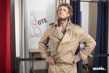 Tattooed Stud Fucks a Slim Guy