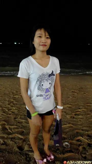 Petite Asian Babe Sucks Cock and Fucks on the Beach