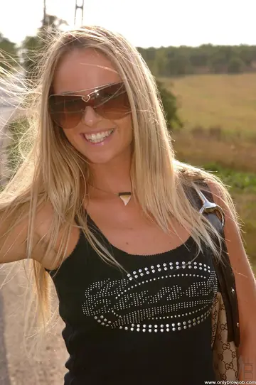 Dorina Golden – Blonde in Jeans Gives a Deepthroat Blowjob Outdoors