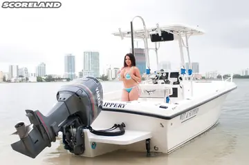 Sheridan Love – Thick Brunette MILF Strips Off Her Bikini on the Boat